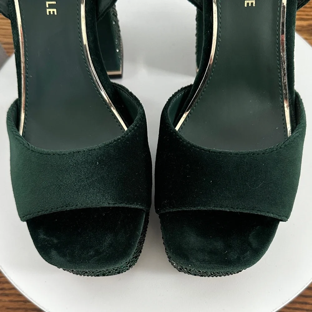 Kenneth Cole Emerald Green Velvet Rhinestones Christmas Platform Sandals Size 8